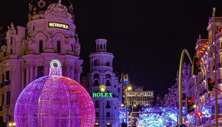 Královská show v ulicích Madridu: Reyes Magos jako zážitek, na který nezapomenete